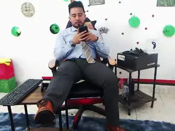 Chaturbate Adult Video Chat of kalethbigdick88