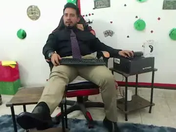 Chaturbate Live Sex of kalethbigdick88
