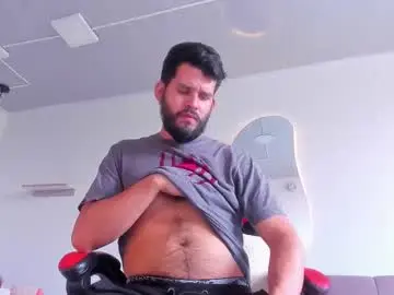 Chaturbate Free Porn Cam of lucasbeaumont