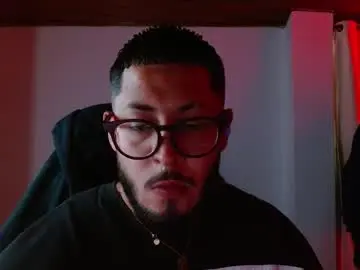 Chaturbate Live Sex of muscle_cock32