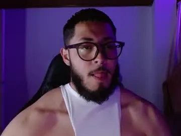 Chaturbate Free Porn Cam of muscle_cock32