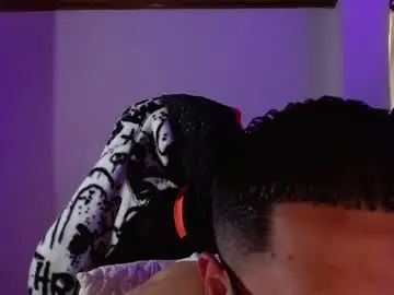 Chaturbate Free Porn Cam of muscle_cock32