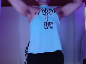 Chaturbate Watch Live Sex Cams of muscle_cock32