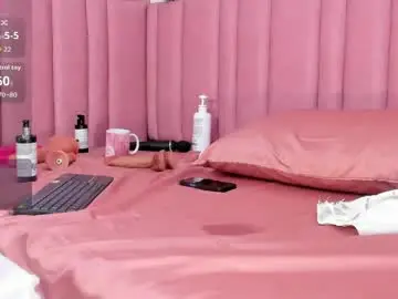 Chaturbate Sex Cam of isabella_santos1