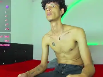 Chaturbate Sex Cam of liammendoza98