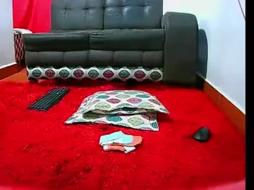 Chaturbate Live Sex of littlemia_777