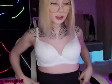 Chaturbate Sex Cam of snake_bites