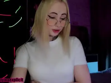 Chaturbate Nude Webcam of snake_bites