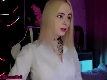 Chaturbate Free Live Porn of snake_bites