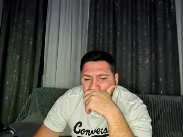 Chaturbate Live Sex Cam of gold_alpha_boy