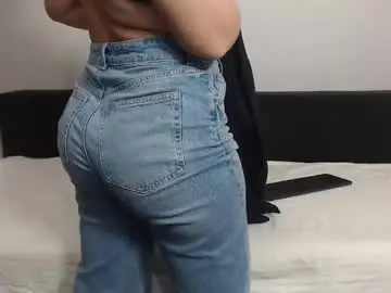 Chaturbate Live Sex Cam of larataylorrr