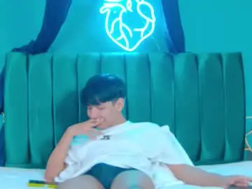 Chaturbate Watch Live Sex Cams of liam_sinclair