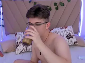 Chaturbate Best live sex cam show of miless_cooper
