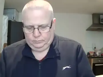 Chaturbate Free Porn Cam of mralistairgoldiegmailcom