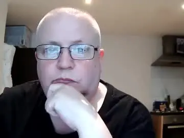 Chaturbate Free Porn Cam of mralistairgoldiegmailcom