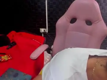 Chaturbate Free Live Porn of sara_hot_2