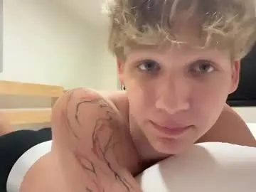 Chaturbate Watch Live Sex Cams of walterback