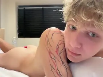 Chaturbate Live Sex Cam of walterback