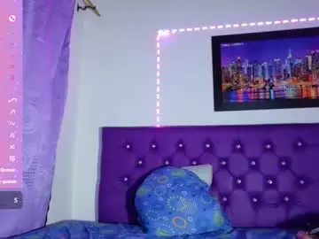 Chaturbate Nude Webcam of ebony_neighbormoans