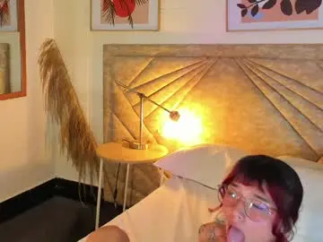 Chaturbate Live Sex of emmaduff_