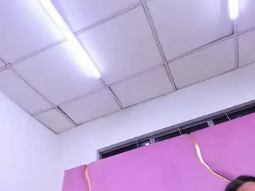 Chaturbate Watch Live Sex Cams of vanelin18