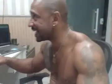 Chaturbate Best live sex cam show of hebertgomes