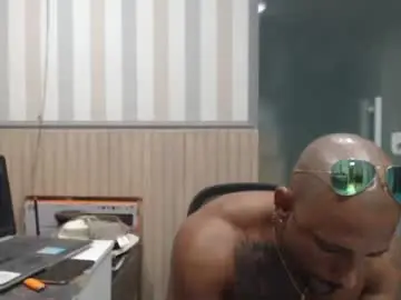 Chaturbate Best live sex cam show of hebertgomes