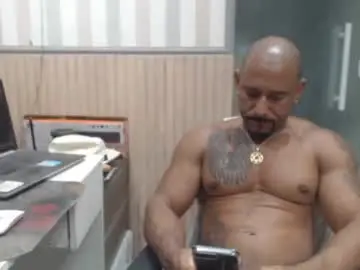 Chaturbate Free Live Porn of hebertgomes