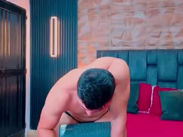 Chaturbate Free Porn Cam of hotfuckers4uu