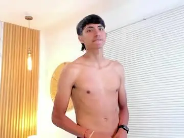 Chaturbate Live Sex Cam of myke_tucker