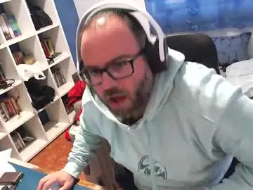 Chaturbate Live Sex Cam of ravingr3d3