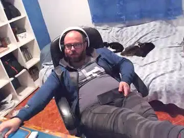 Chaturbate Watch Live Sex Cams of ravingr3d3