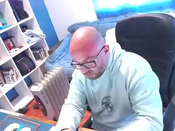 Chaturbate Adult Video Chat of ravingr3d3