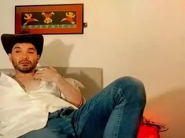 Chaturbate Best live sex cam show of camilosaennz