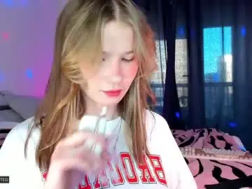 Chaturbate Adult Video Chat of hey_tyankaaaa