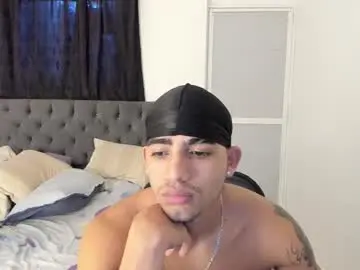 Chaturbate Live Sex Cam of kings_latins