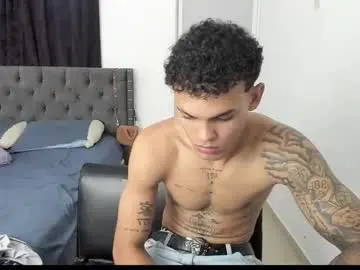 Chaturbate Best live sex cam show of kings_latins