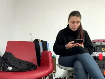 Chaturbate Free Porn Cam of squirt_bunny77