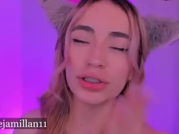 Chaturbate Free Porn Cam of alejamillan1