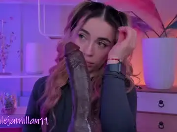Chaturbate Best live sex cam show of alejamillan1