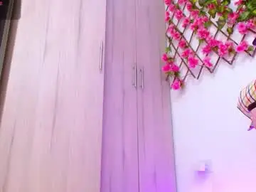 Chaturbate Free Live Porn of oficialraquel