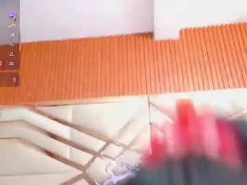 Chaturbate Sex Chat of playfulcurvymommy