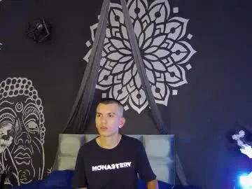 Chaturbate Live Sex Cam of rowancley