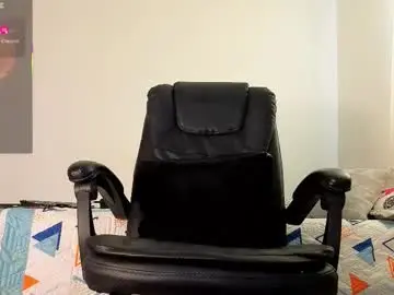 Chaturbate Live Sex Cam of sebastiian69_