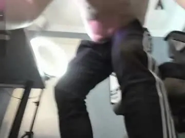 Chaturbate Live Sex Cam of alex__sweet