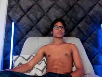 Chaturbate Nude Webcam of liamkron