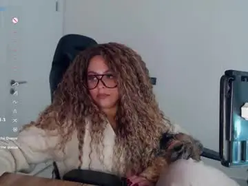 Chaturbate Sex Cam of _just_a_queen_3