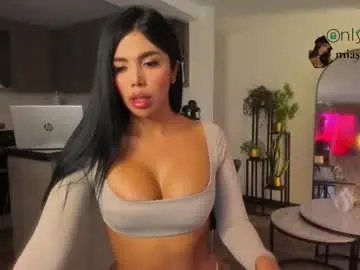 Chaturbate Sex Chat of celeste_pervert