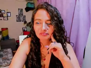 Chaturbate Live Sex of emma_luxy