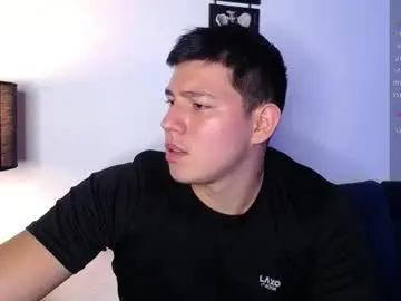 Chaturbate Live Porn of james_cr